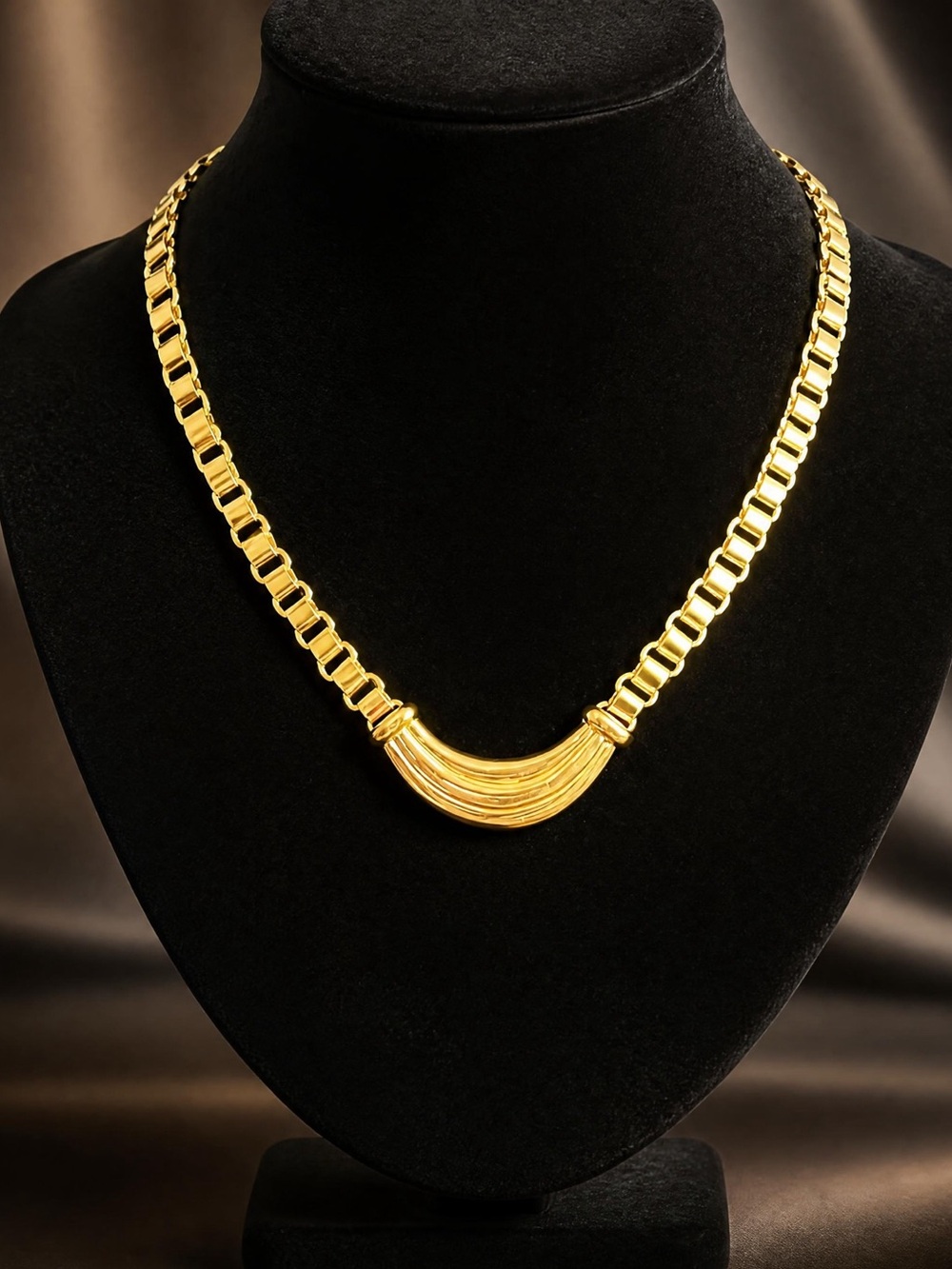 Vintage Monet Gold Tone Statement Necklace Art Deco 1824